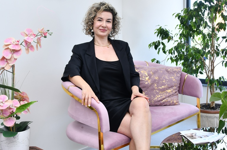 Feray Canbay: �Lazer Epilasyonda  Güven ve Uzmanl���n Hikâyesini Yazd�k�